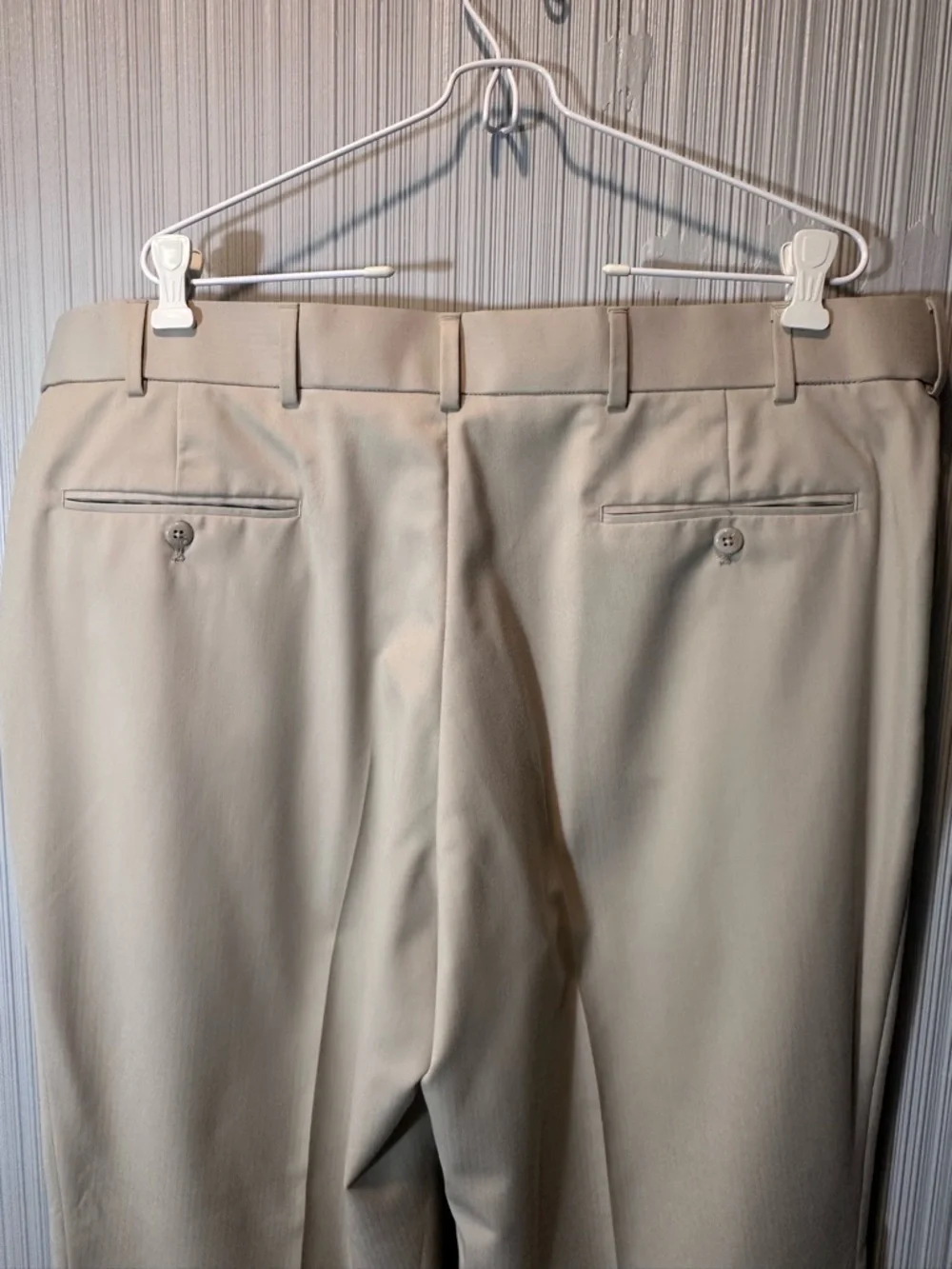 Stafford Classic fit Travel dress pants tan men’s 42 x 30